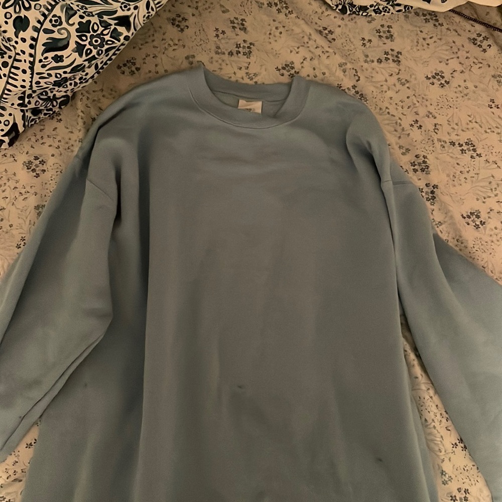 blue hanes crewneck